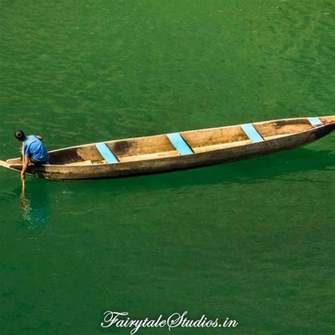 Photoblog of Umngot river at Dawki and Shnongpdeng, Meghalaya