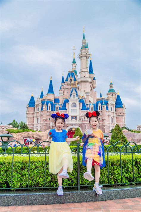 Shanghai Disneyland Photography - Klook India
