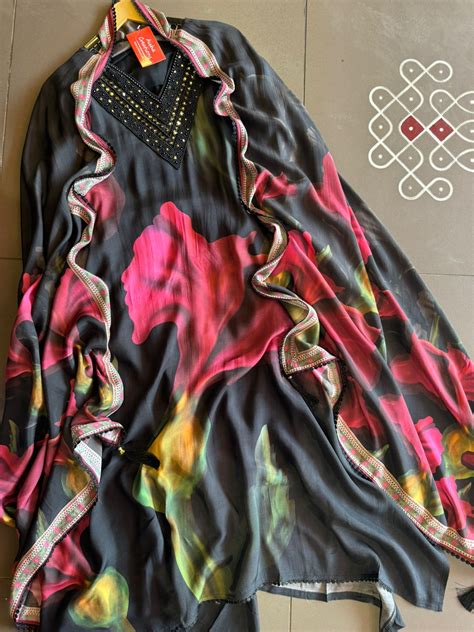 MUSLIN SUITS – Page 2 – Aisha Creations