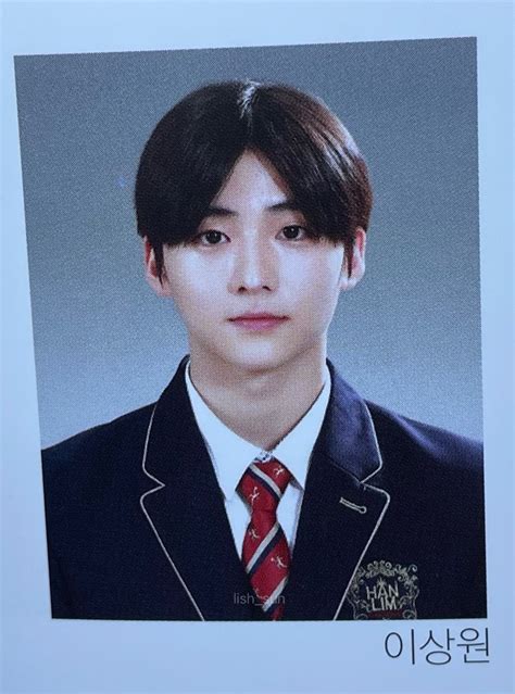 D編集長の裏ブログ: Trainee A公式SNSが運営終了へ（＋韓国内で一番人気だった練習生）