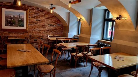 STAZIONE PARENZANA LJUBLJANA - Restaurant Reviews, Phone Number ...