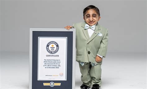 Dubai: Iran’s Afshin Ghaderzadeh is now the World’s shortest man alive - Culture