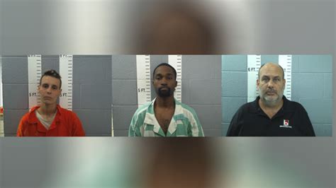 Three Carter County jailers accused of sexually assaulting inmates