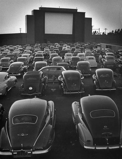 The Days of the Drive-In Movie Theaters Through Rare Photographs, 1930 ...
