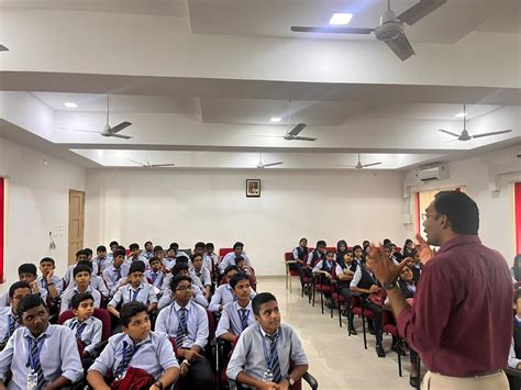 St Joseph's Central School | Mundakayam | SCIENCE EXCURSION TO AMAL ...