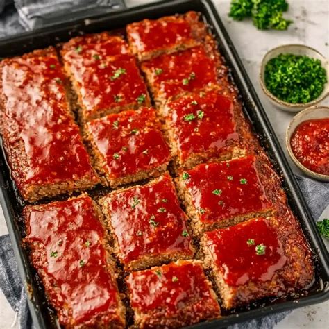 Easy Sheet Pan Meatloaf : A One-Pan Comfort Food Favorite - Lyndy's Kitchen