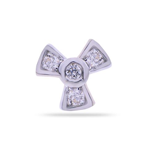 Joyalukkas Pride Diamond Collection 22k 2 Colour Gold and Diamond Nose ...