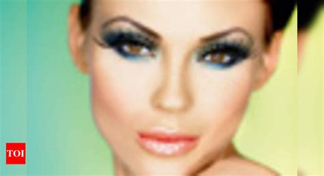 Makeup for different eye shapes - Times of India