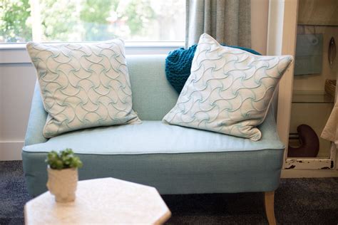 Sofa Throws to Enhance Your Living Room Decor