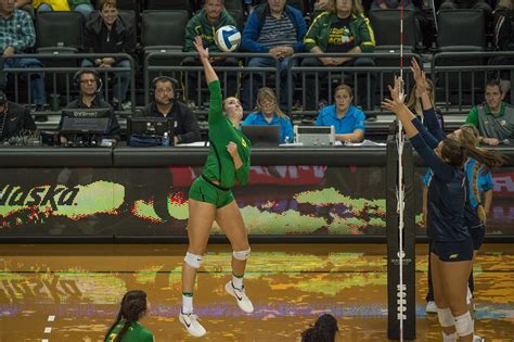 Volleyball Oregon Vs. UCLA FA16 | Flickr