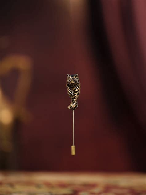 Royal Bengal Tiger Lapel Pin – Ganpatis Bridal Wear