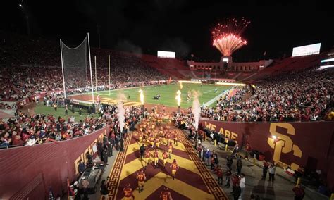 Composite Two-Star Recruits: USC fails at Notre Dame, Trojans hosting Florida EDGE commit and candy