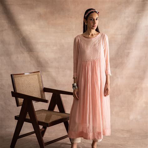 ARAN ANGRAKHA – Swatti Kapoor