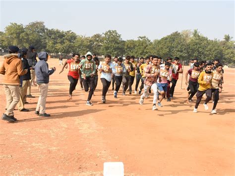 Physical test was conducted to fill the post of GRD jawan in Jawahar ...