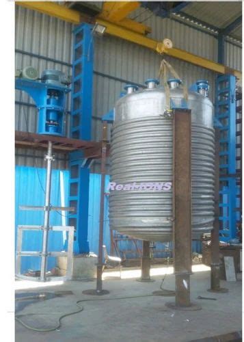 Chemical Reactor - Chemical Reactor, Capacity: 2KL Service Provider ...