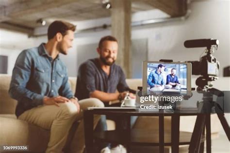 White Couch Interview 的图像结果