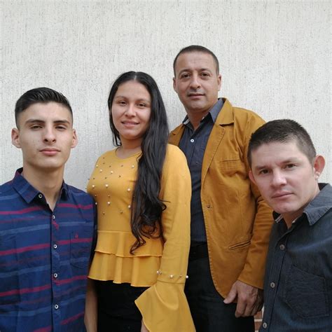 SIGUE ADELANTE (Lyrics in English) - Grupo Fortaleza Seguidores de Jesús