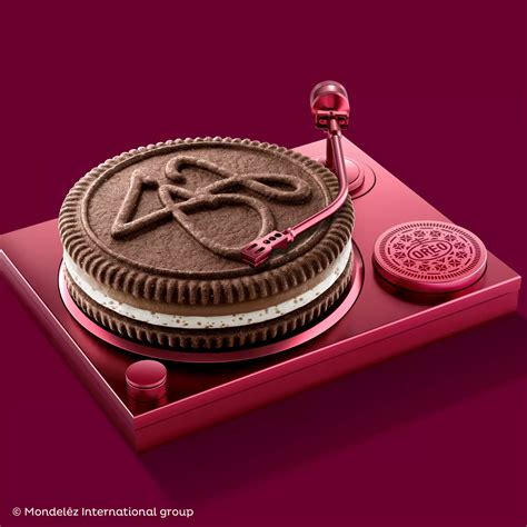 OREO Limited Edition Selena Gomez Chocolate & Cinnamon Creme Sandwich ...