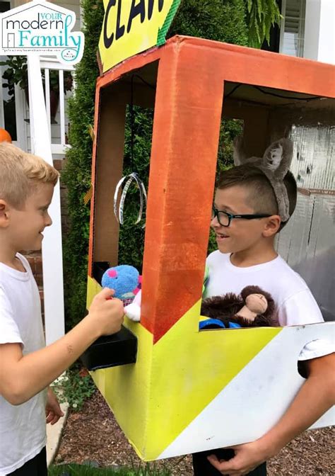 Claw Machine Packaging Box 的图像结果