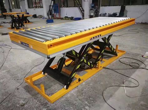 Steel electrical Scissor Lift Table with Roller Conveyor Platform ...