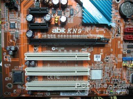 又一款超频利器 升技热管主板仅售659元_硬件_科技时代_新浪网