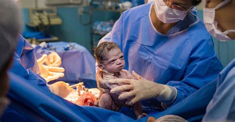 Unimpressed newborn is an entire mood in viral photo | FOX 35 Orlando