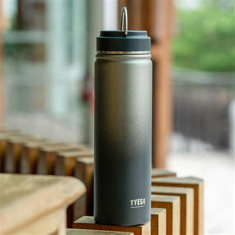 Tyeso Sports Bottle With Steel Handle – Giftomato