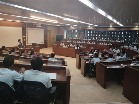 Prof. Swati Bandi speaks to Vidya Sanskaar students on the Art of ...