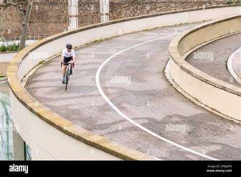 Riding a Bike 的图像结果