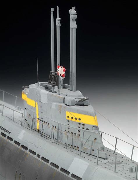 Revell Plastic ModelKit ponorka 05177 - German Submarine Typ XXI (1:144)