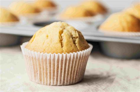 Easy Vanilla Muffins Recipe