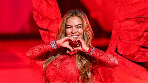 Victoria's Secret escoge a Karol G para su 'lavado de cara': la ...