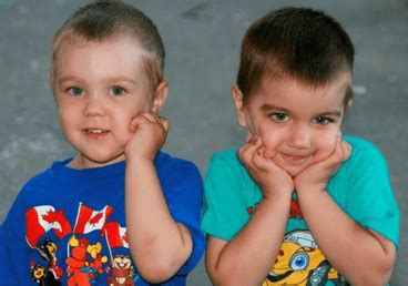 双胞胎男孩成语取名-起名网