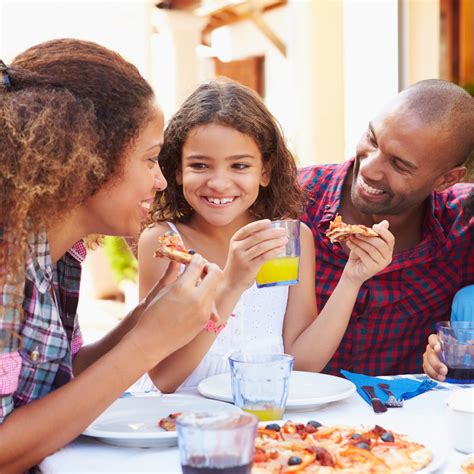 Benefits of Eating Together - Wholesome Kids Catering