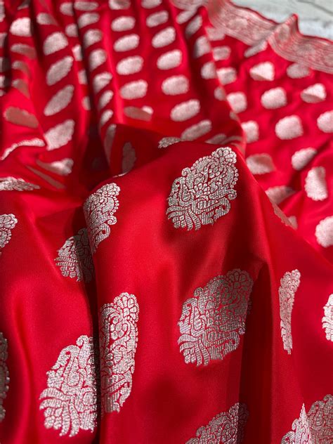 Red Shades Banarasi Boota Pattern Floral Mashru Silk Saree MSM-105 – ZAIRA