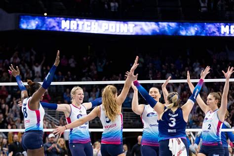 Omaha Supernovas win third straight in front of record crowd