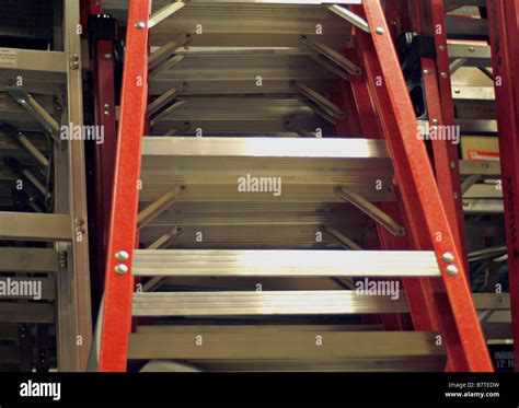 Used Ladders for Sale Near Me 的图像结果