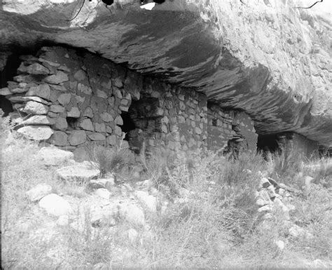 Walnut Canyon Cliff Dwellings | Arizona Memory Project