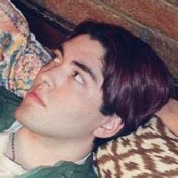 Meaning of GOOD LOOKING (Suki Waterhouse)