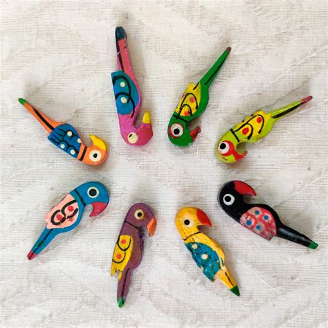 Pack Of 8 Multi Colour Parrot Buttons – Sanskruti