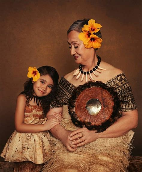 samoan aiga | Samoan women, Polynesian girls, Samoan clothing