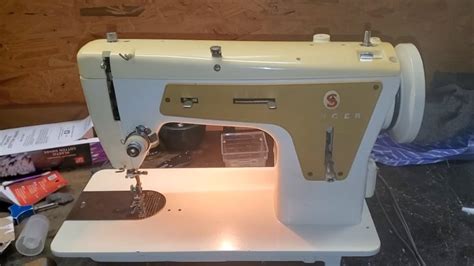 Singer 237 Sewing Machine Review 的图像结果