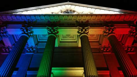 Review: ‘God Has a Name’ by John Mark Comer