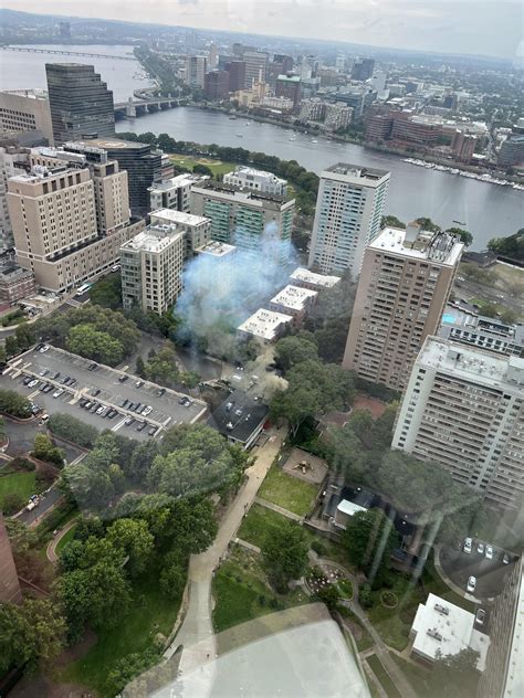 Explosion in West End : r/boston