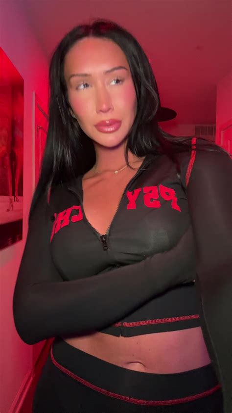 Bella Joie (@bellajoie) - Urlebird