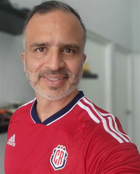 Mario Chacón contó el susto que vivió tras hallar a un “ladrón” dentro ...