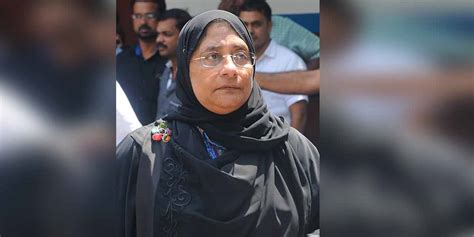 முன்னாள் அமைச்சர் நிலோபர் கஃபீல் அதிமுகவில் இருந்து நீக்கம்! | nakkheeran