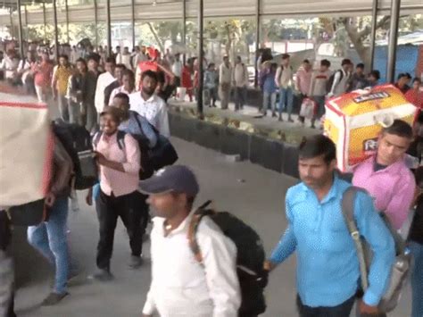 Gujarat Gas Cylinder Prices Soar; Migrant Workers Return Home