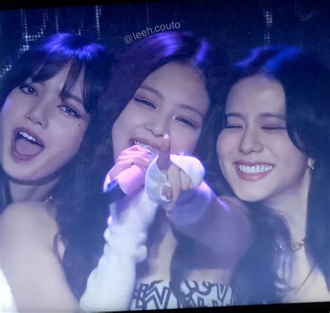BLACKPINK THE SHOW (Lisa, Jennie and Jisoo)