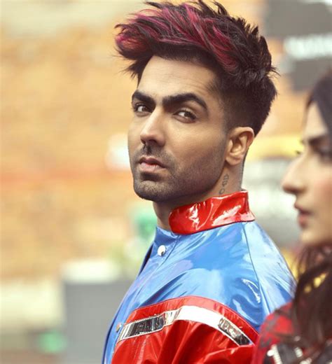 रियल लाइफ में क्रिकेटर रहे हैं हार्डी सिंधु, '83' में निभा रहे इस मशहूर ...